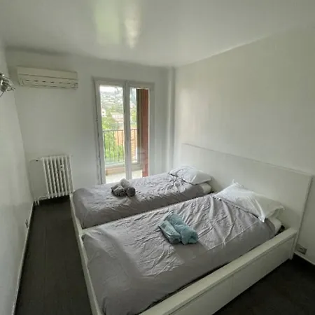 Bright Apt At 9 Min From The Beach-Sea View!